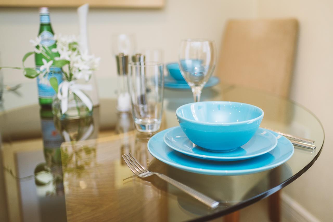 לת'רהד Charming Two Bedroom Apartment With Free Private Parking מראה חיצוני תמונה